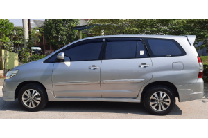 Toyota Innova INNOVA G LUXURY M/T  2015 Manual 2015